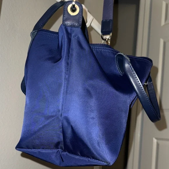 Longchamp Elegant Navy Blue Women's Bag - Picture 9 of 16